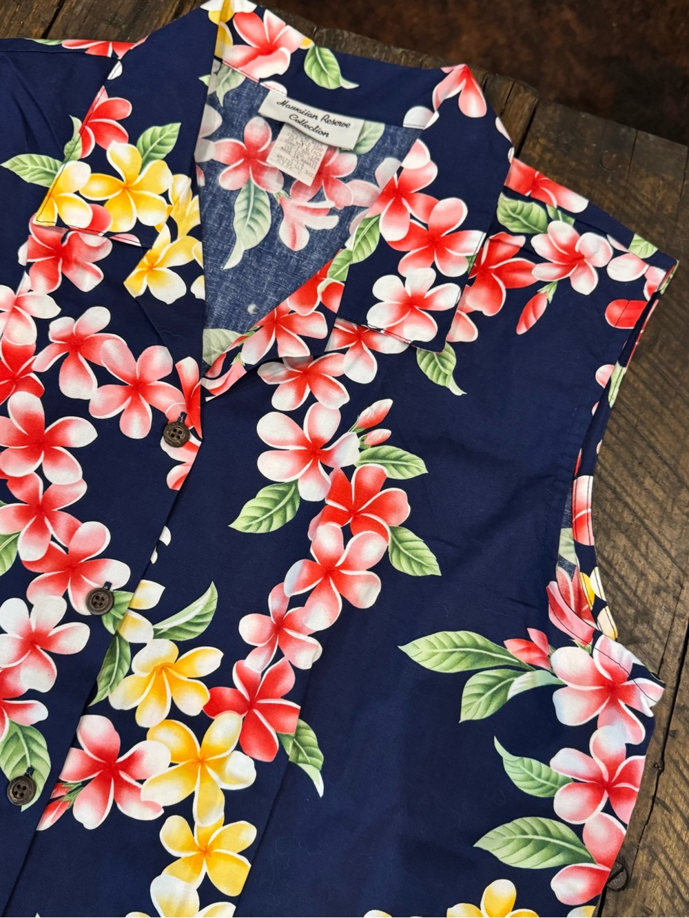 Hawaiian Reserve Collection Womens Sleeveless Navy Button Down Top Shirt - Large